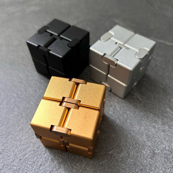 Cubes, Spinners & Fidgets