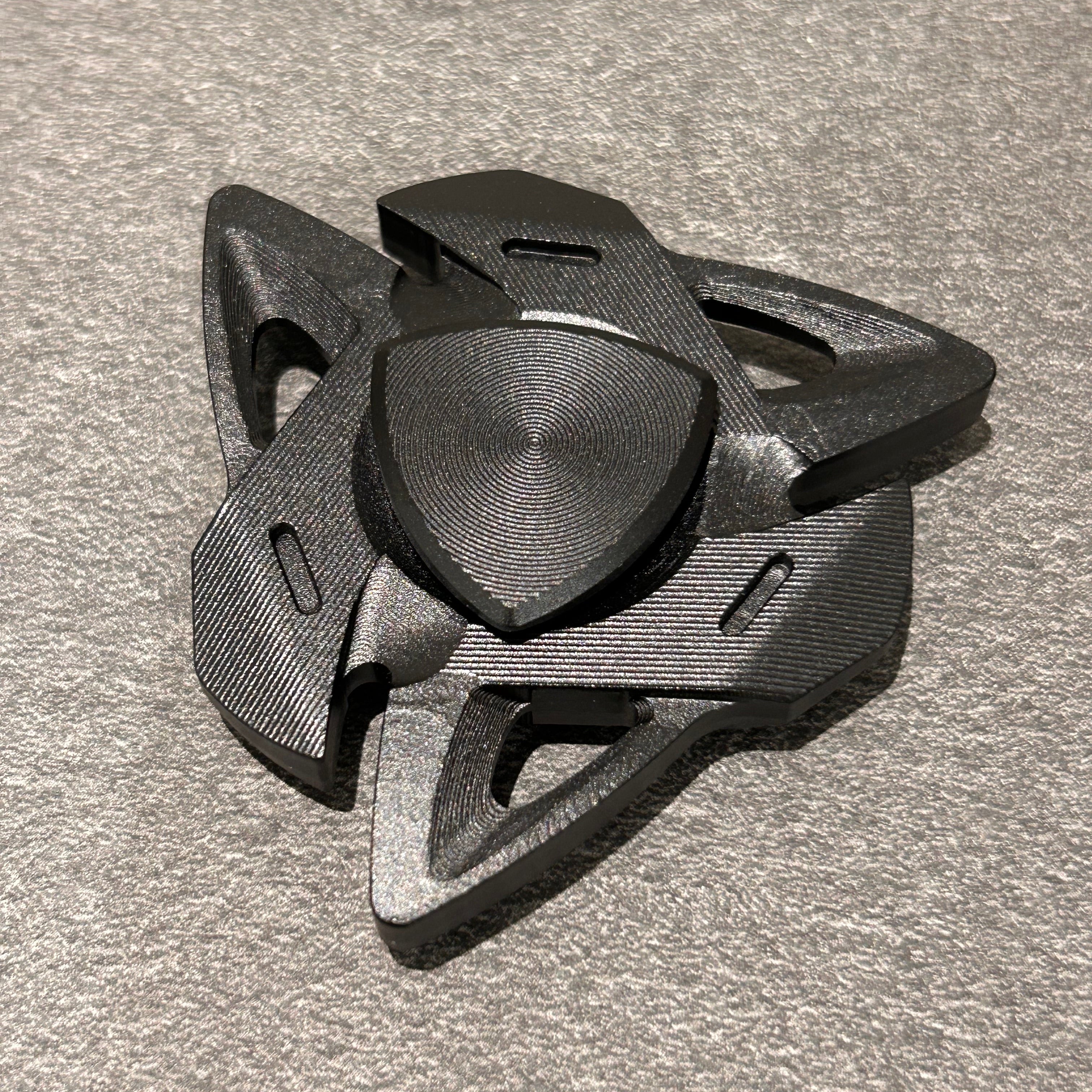 Billede af Black Metal Shark Spinner