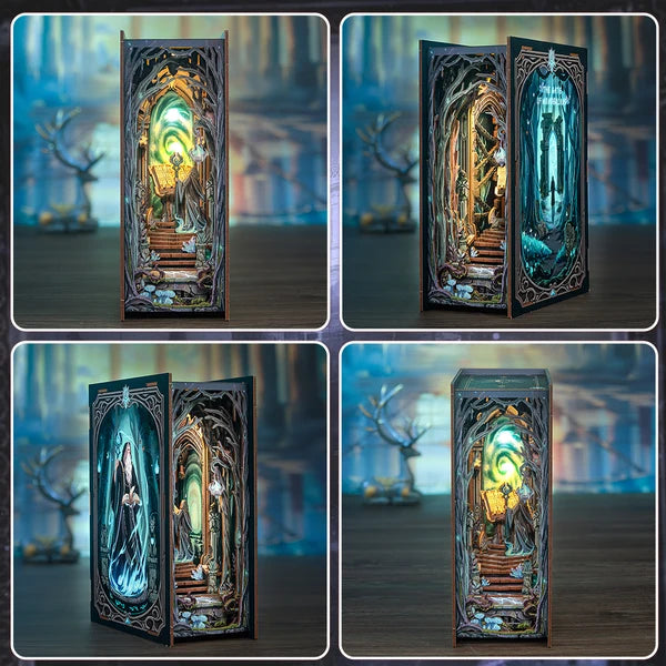 Minature bogreol med oplyst portal, trapper og detaljerede rammer, vist lukket og åben