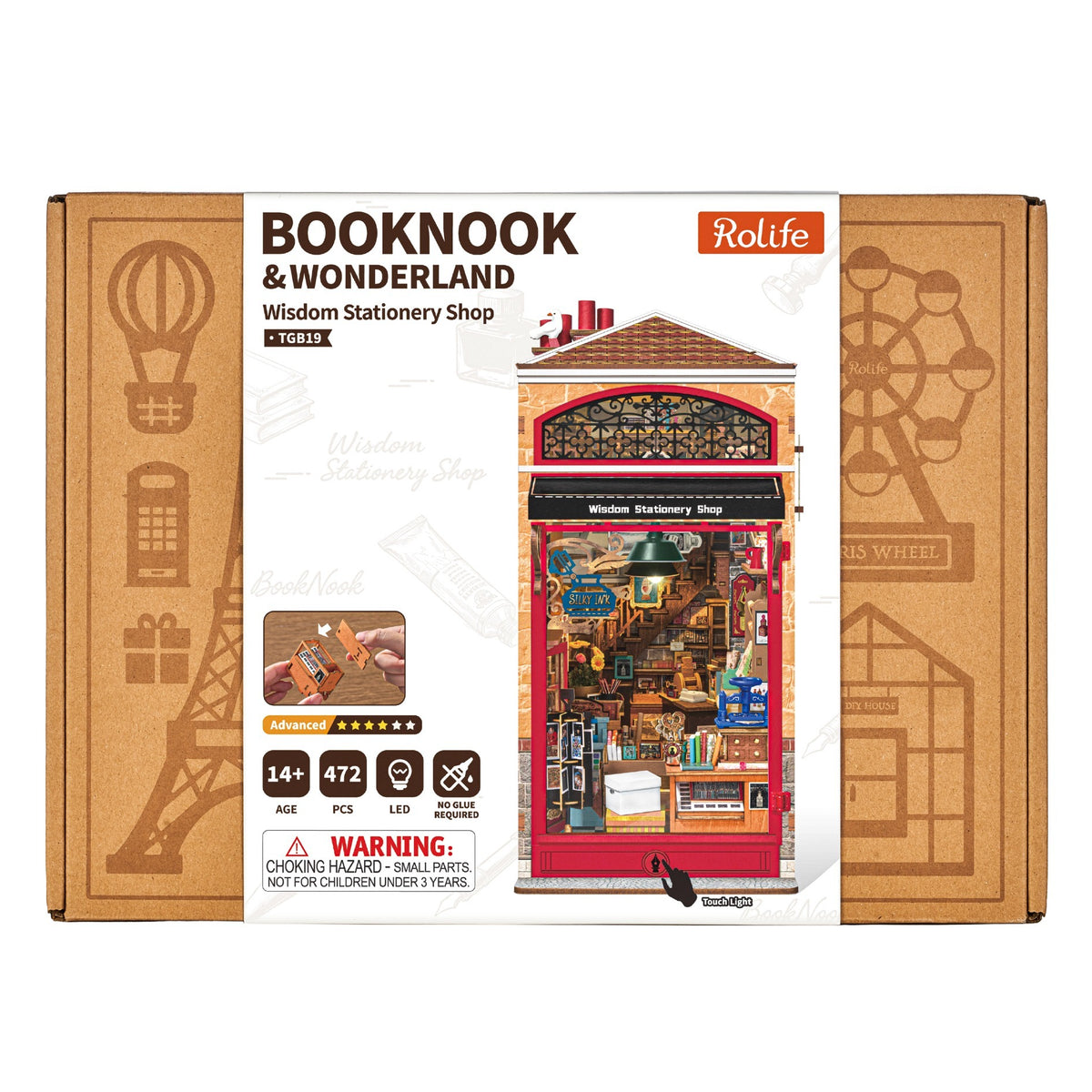 Forsidefoto af Rolife Wisdom Stationery Shop DIY Book Nook i emballage, viser miniature butiksfacade og ikoner